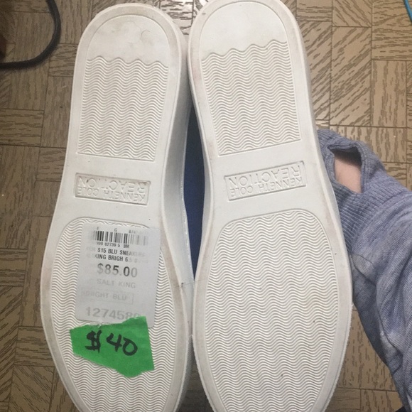 Women’s sneakers in cobalt blue, size 6.5 from Kenneth Cole. Never worn - Picture 7 of 7